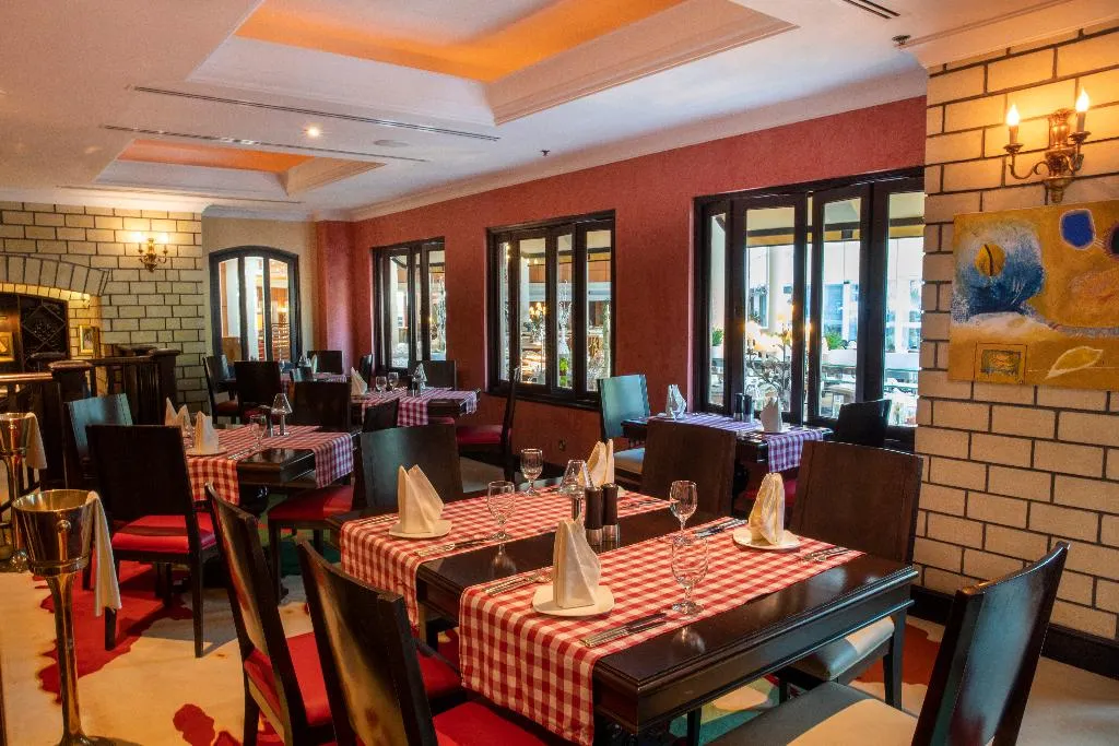 Restaurant, Sheraton Jumeirah Beach Resort, Dubai
