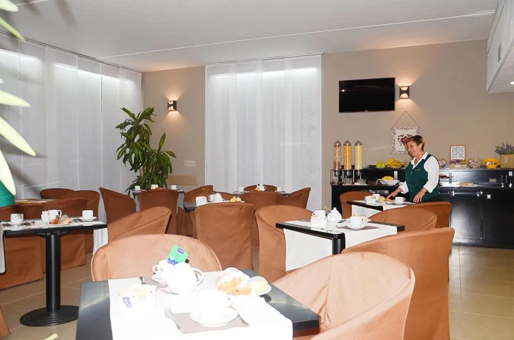 Restaurant, Green Hotel Motel, Milan