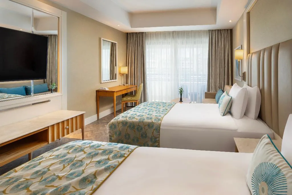 DOUBLE SIDE SEA VIEW Room, Titanic Deluxe Lara, Antalya