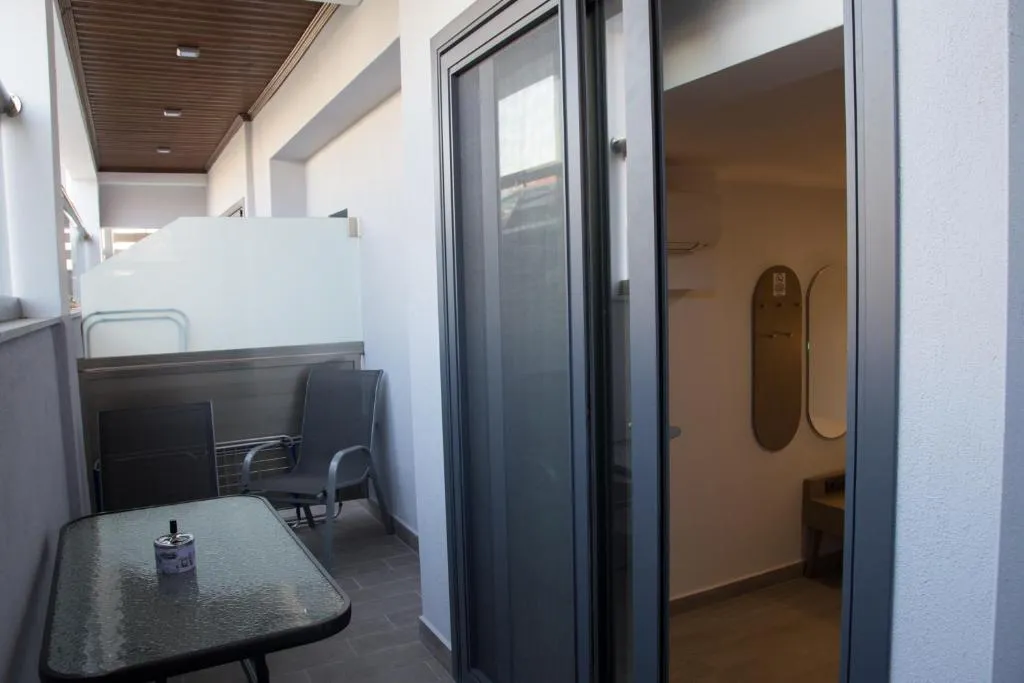 DOUBLE CLASSIC Room, Amalia Rooms Sea View, Thessaloniki