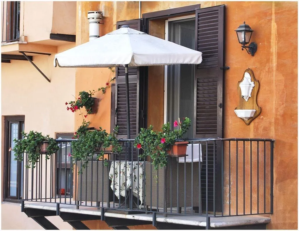 Room, Pettinary Village, Rome
