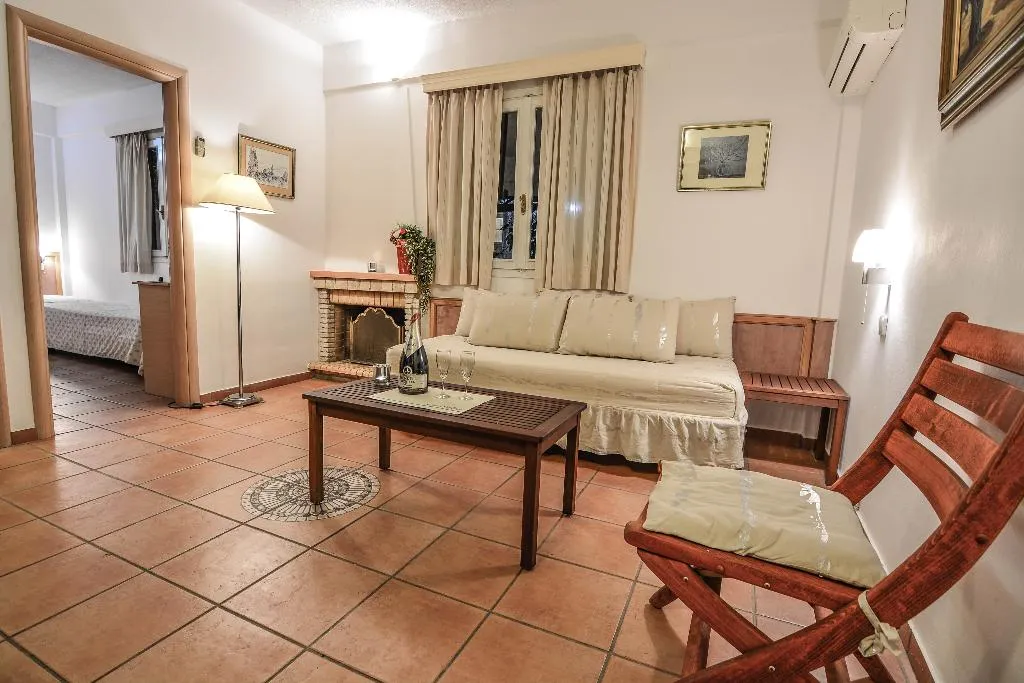 FAMILY ROOM DELUXE TWO BEDROOM Room, Green Village, Athens