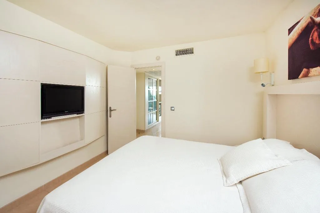 JUNIOR SUITE STANDARD Room, Iberostar Waves Club Cala Barca, Majorca