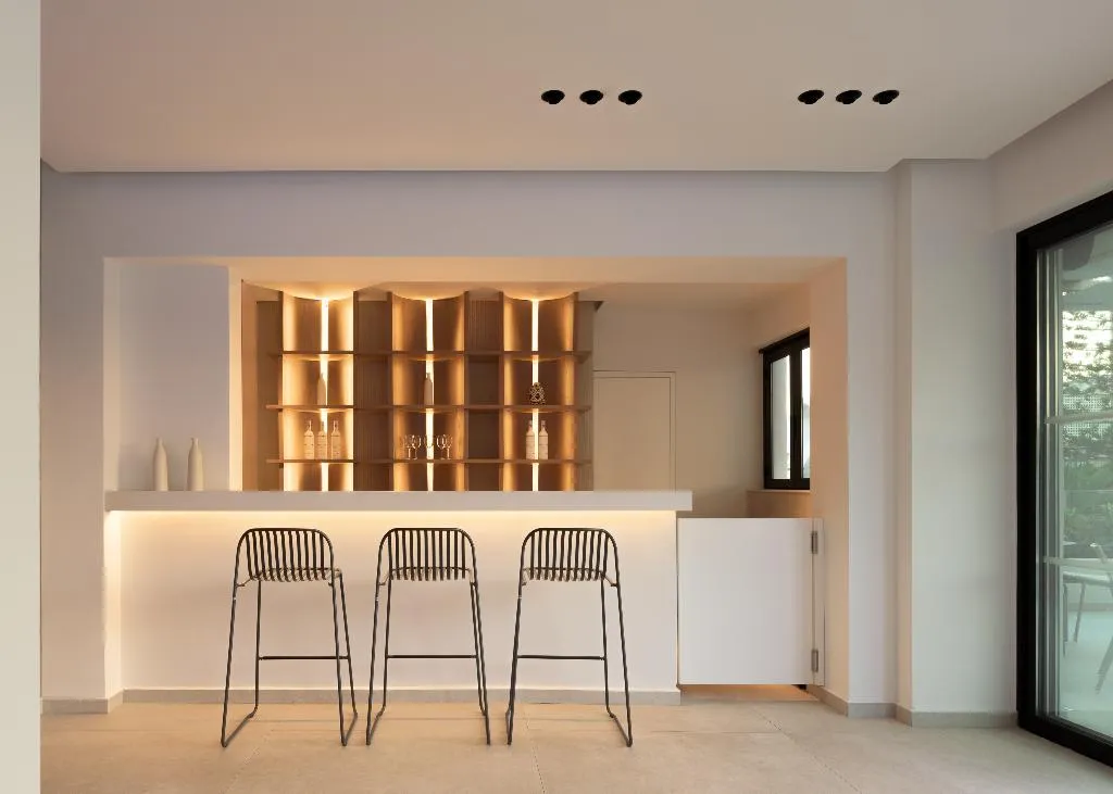 Bar, Theartemis Palace, Crete