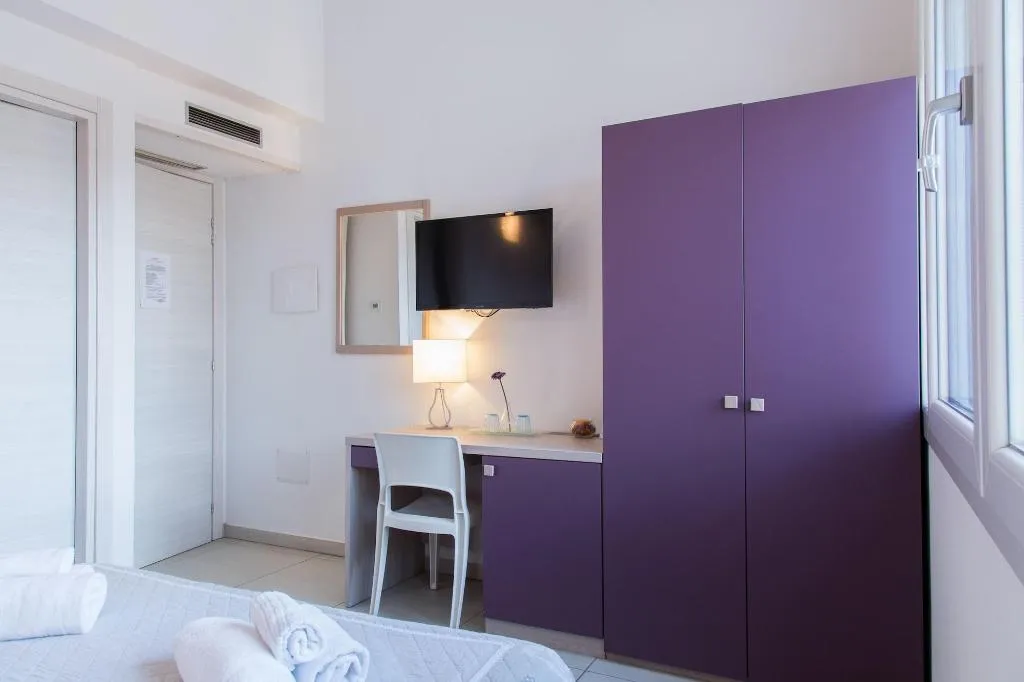 Room, Centrale B B, Florence