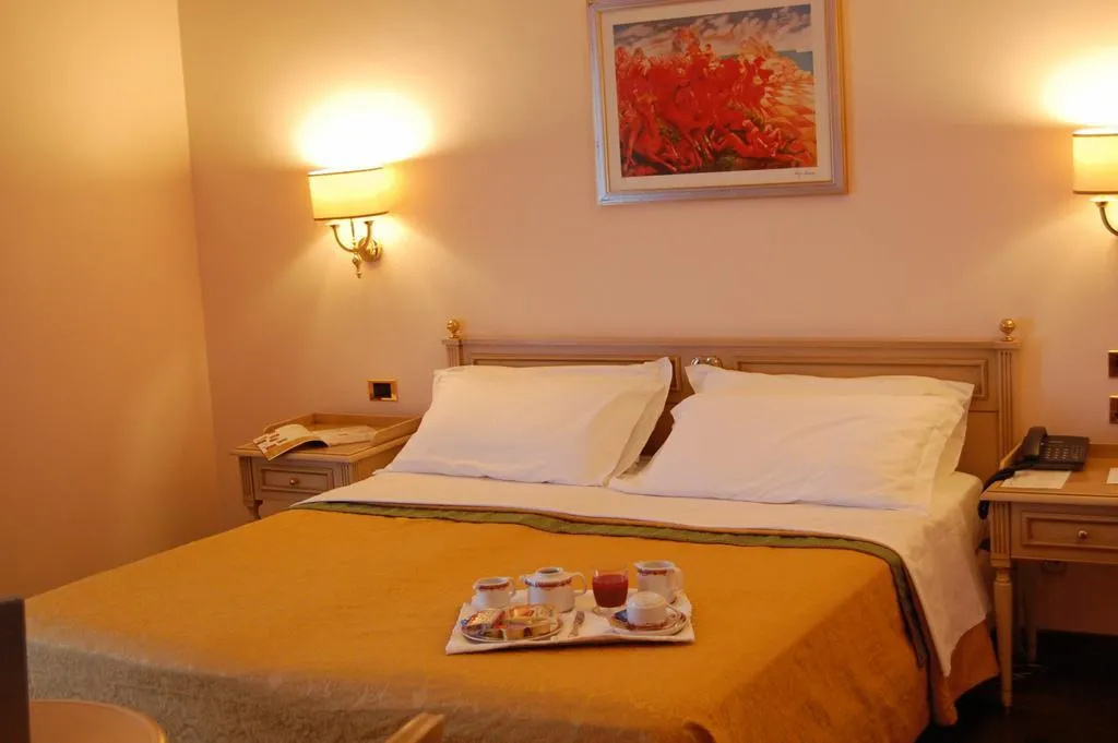 SINGLE CLASSIC Room, Grand Villa Politi, Catania
