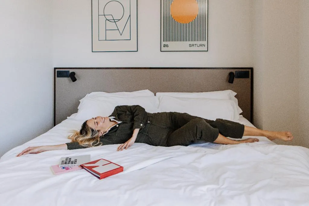 QUADRUPLE STANDARD Room, Kramer, Valencia