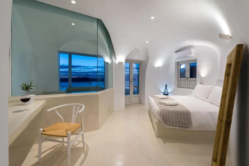 Room, Iriana Suites, Santorini