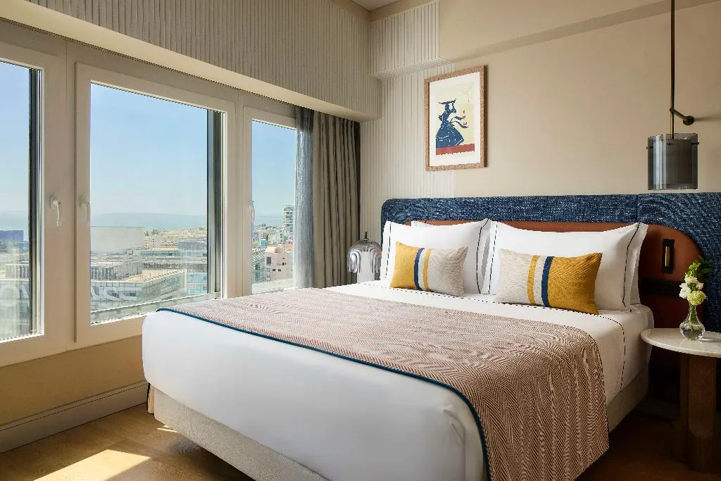 SINGLE DELUXE Room, Tivoli Oriente Lisboa Hotel, Lisbon