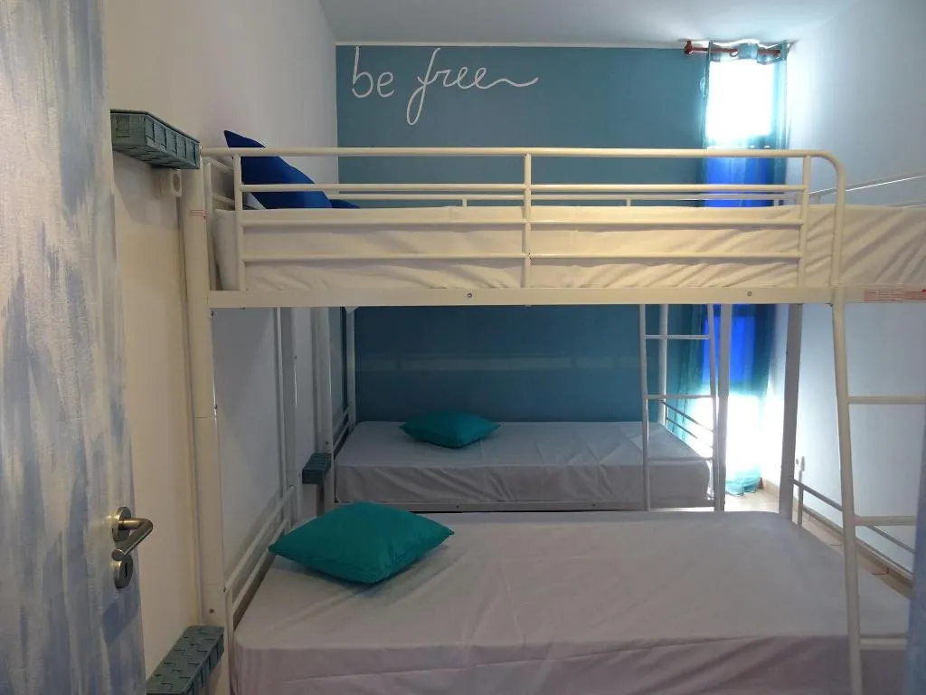 Room, Faro Beach Life Hostel, Algarve