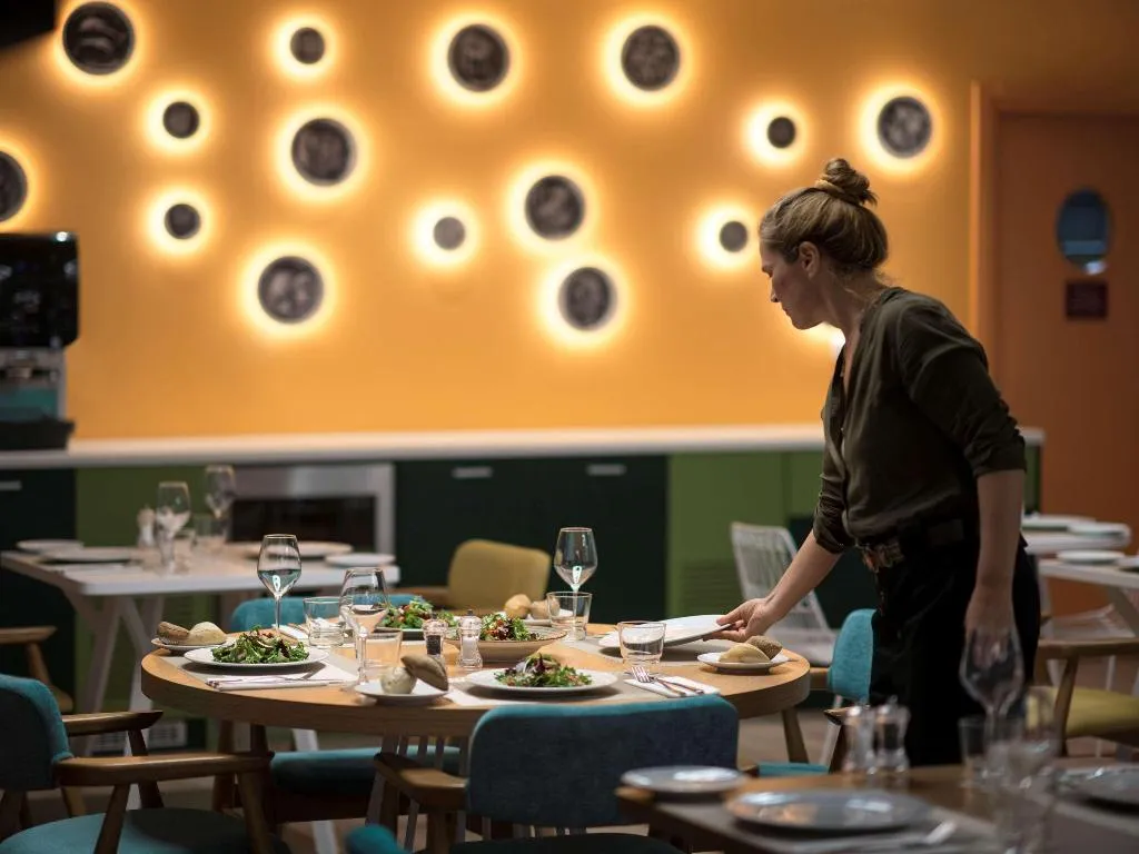 Restaurant, Ibis Styles Athens Routes, Athens