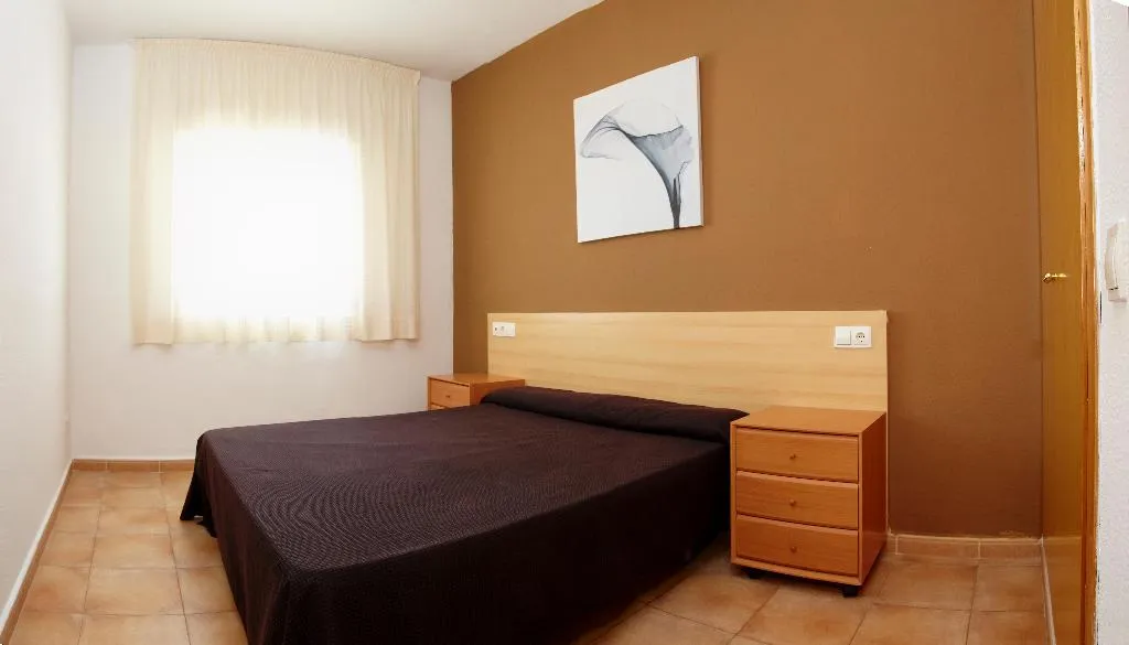APARTMENT CAPACITY 8 THREE BEDROOMS Room, Villas Cumbres, Costa Dorada