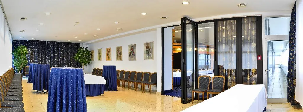 Conferences, Olympik, Prague