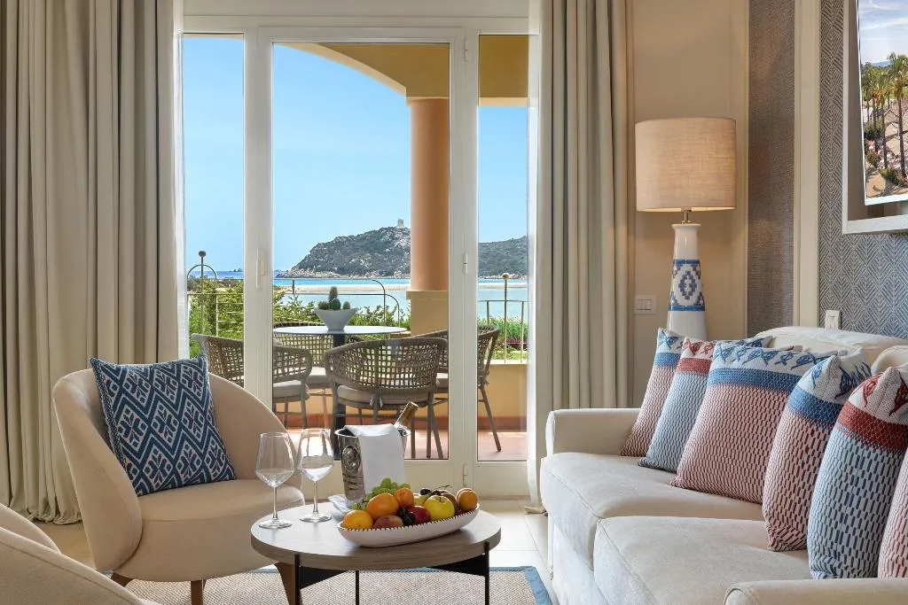 JUNIOR SUITE BAY VIEW Room, Almar Timi Ama Resort & Spa, Cagliari
