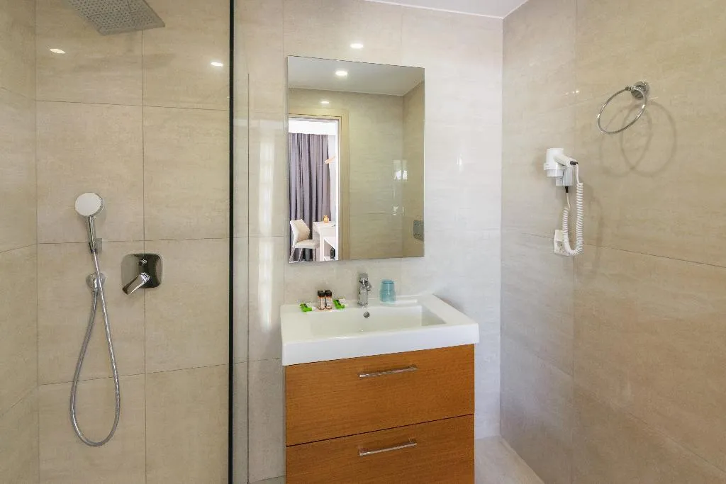 JUNIOR SUITE STANDARD Room, Iakinthos, Tsilivi Beach, Zante