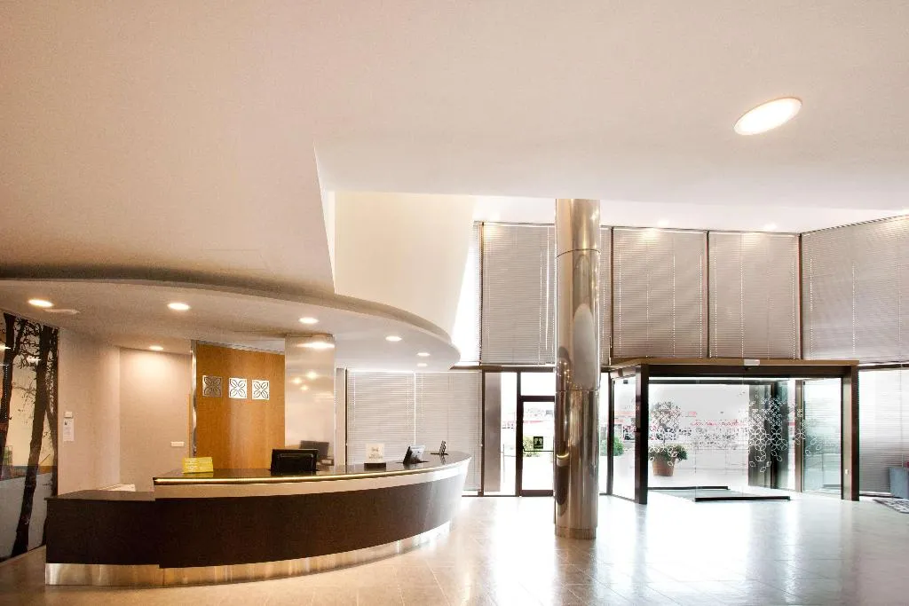 Lobby, Hilton Garden Inn Málaga, Costa Del Sol