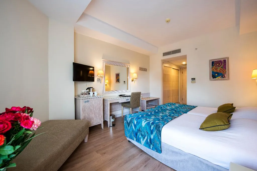 DOUBLE SINGLE USE LAND VIEW Room, Side Star Park, Antalya