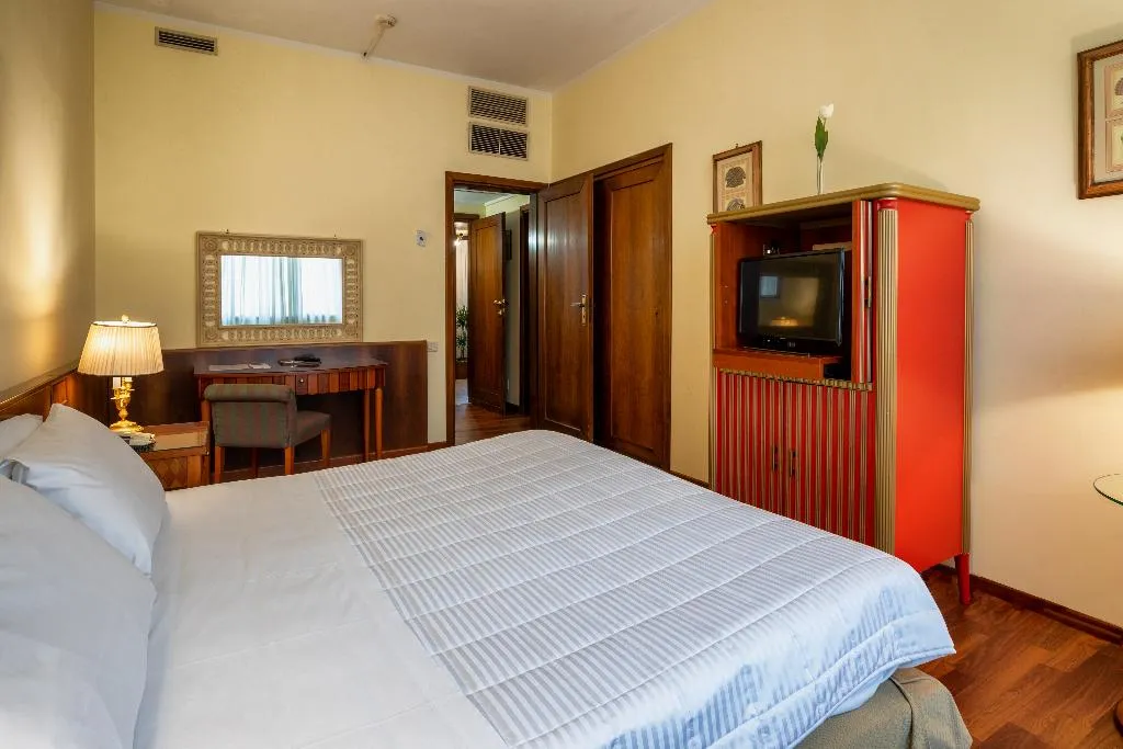Double or Twin SUPERIOR Room, Royal Palace, Catania