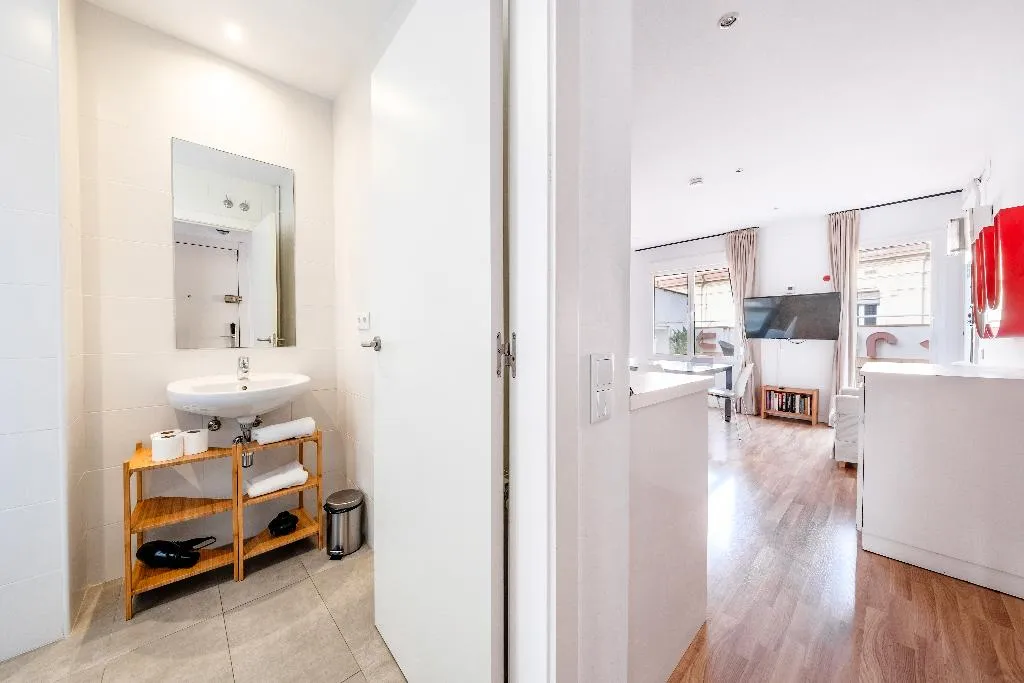 APARTMENT PENTHOUSE Room, Ainb Barcelona Sants Apartments, Barcelona