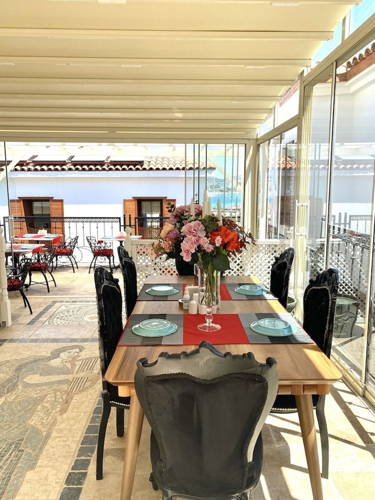 Villa Ephesus, Izmir