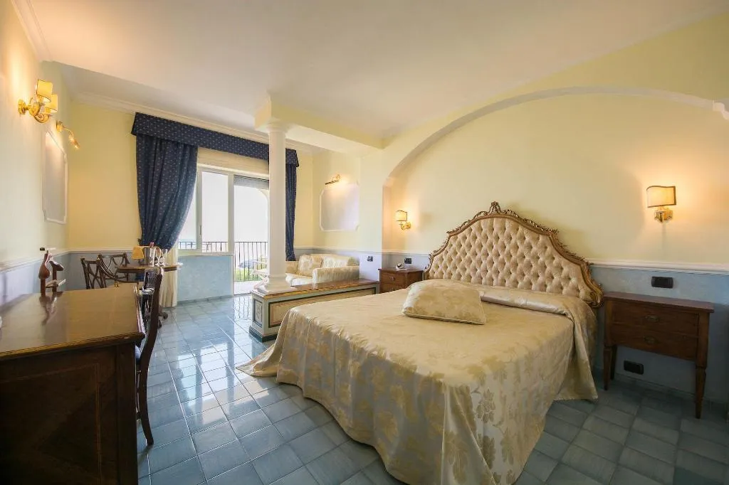 Room, Hotel San Francesco, Naples