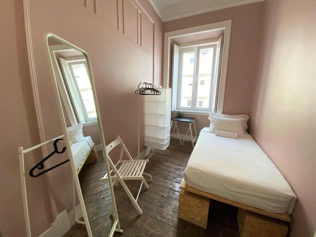 Room, Green Heart Hostel, Lisbon