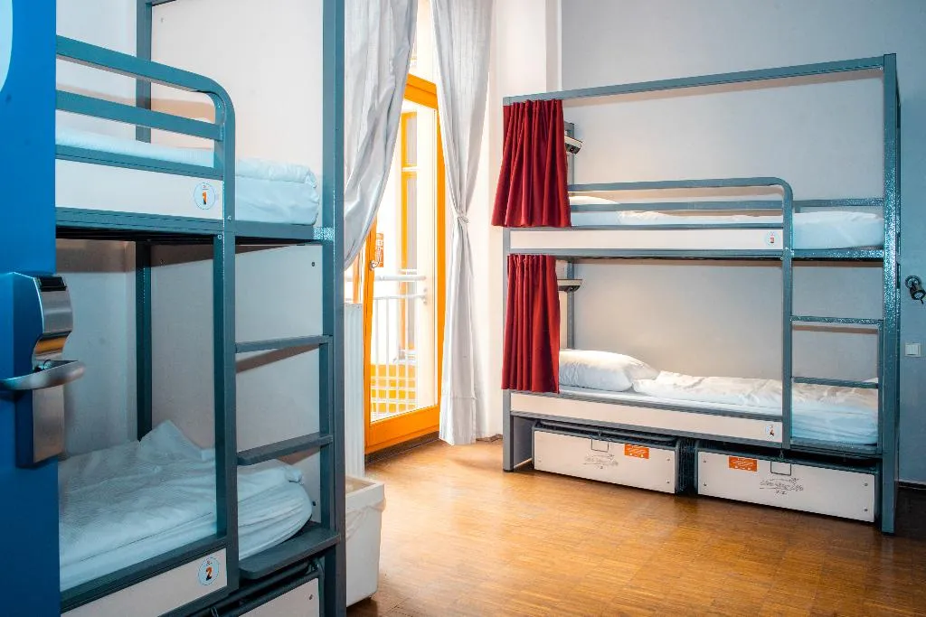 Room STANDARD Room, St Christopher's Berlin Mitte, Berlin