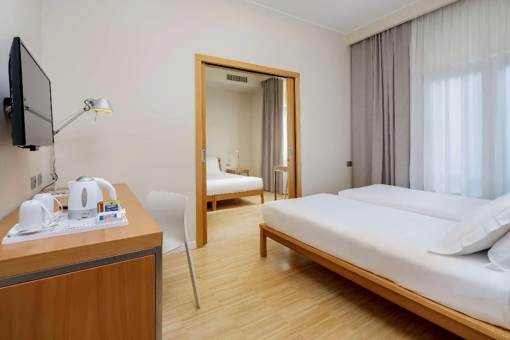 QUADRUPLE TWO BEDS Room, Best Western Plus Hotel Bologna, Venice