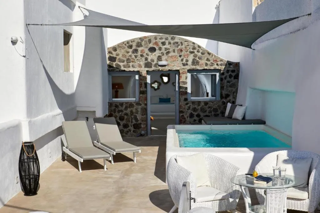 Room, Iliovasilema Hotel & Suites, Santorini