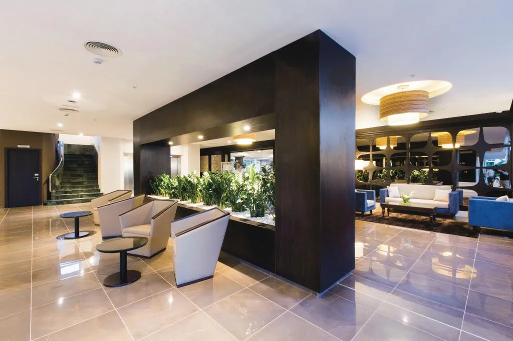 Lobby, Hotel Riu Bravo - 0'0 All Inclusive, Majorca