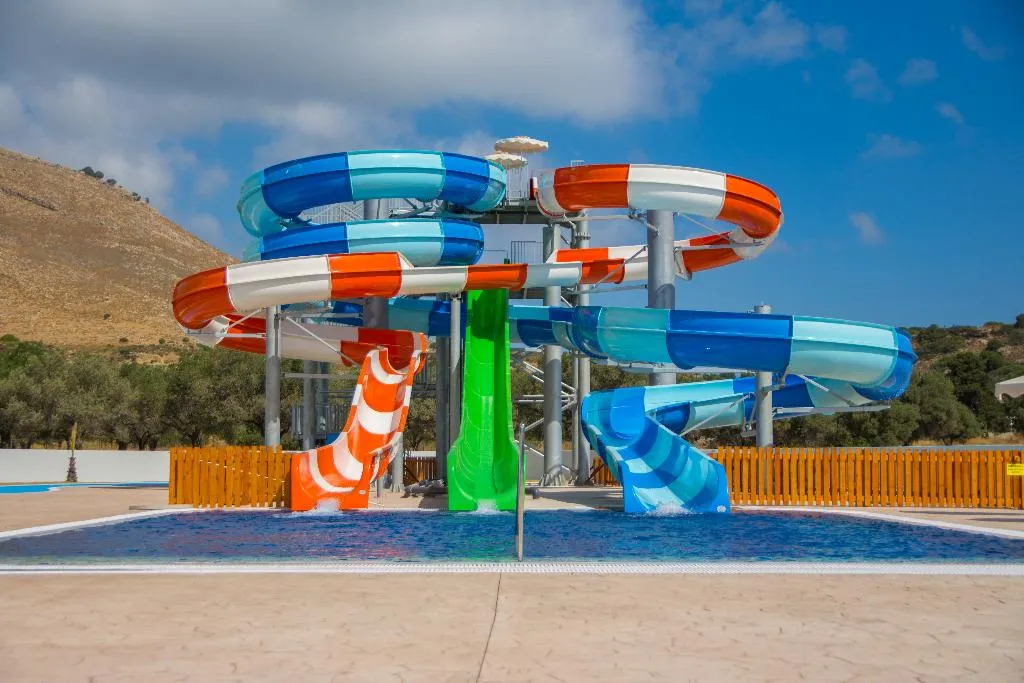 Sports and Entertainment, Olive Garden, Rhodes
