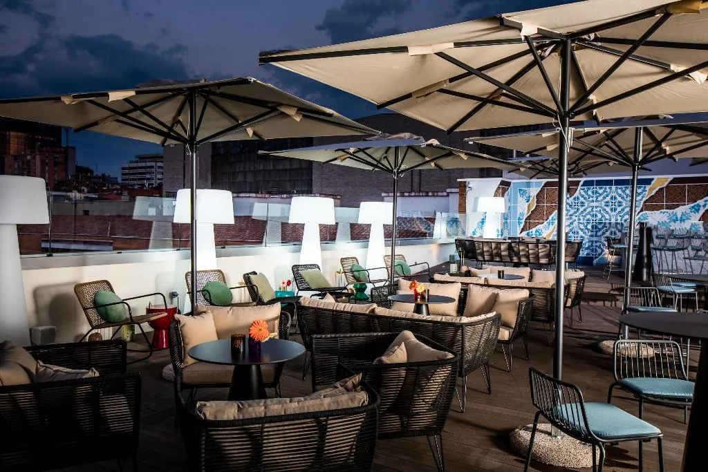 Terrace, NYX Hotel Madrid by Leonardo Hotels, Madrid