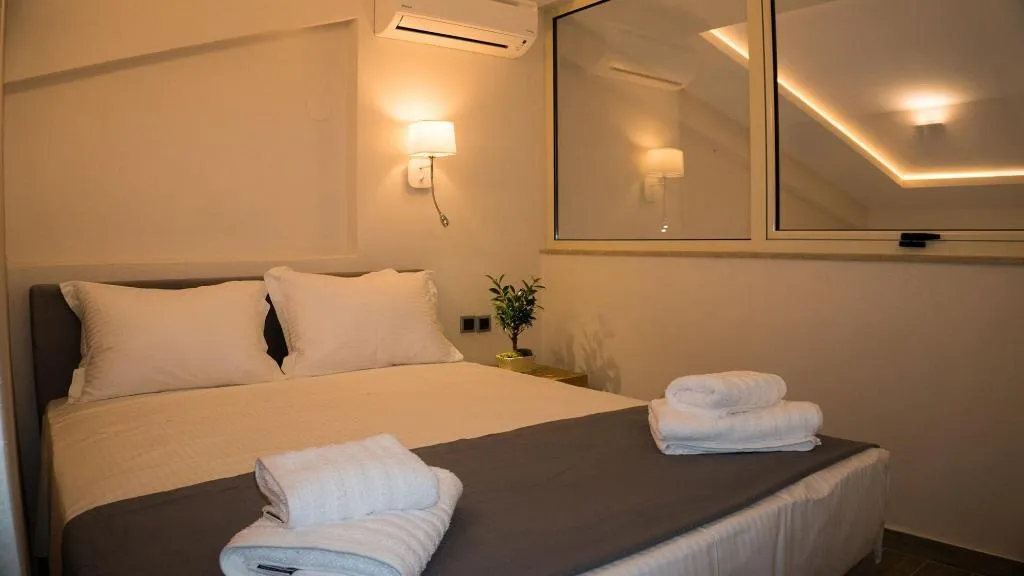 Room, Costa Domus Blue Luxury Apartments, Thessaloniki