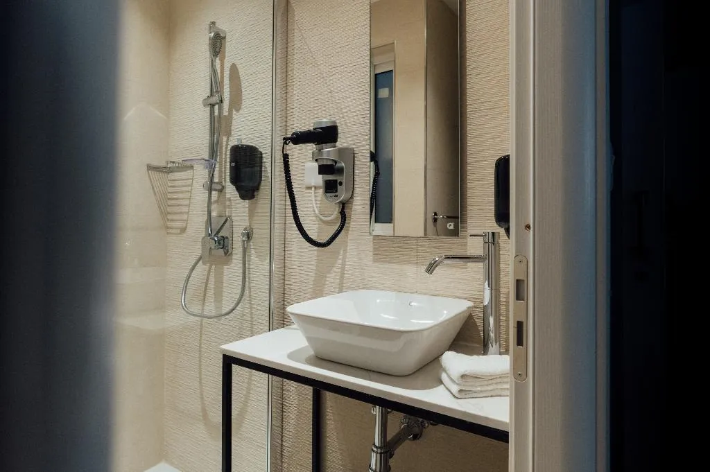 TWIN STANDARD Room, Ta' Tereza In Manwel Dimech, Malta