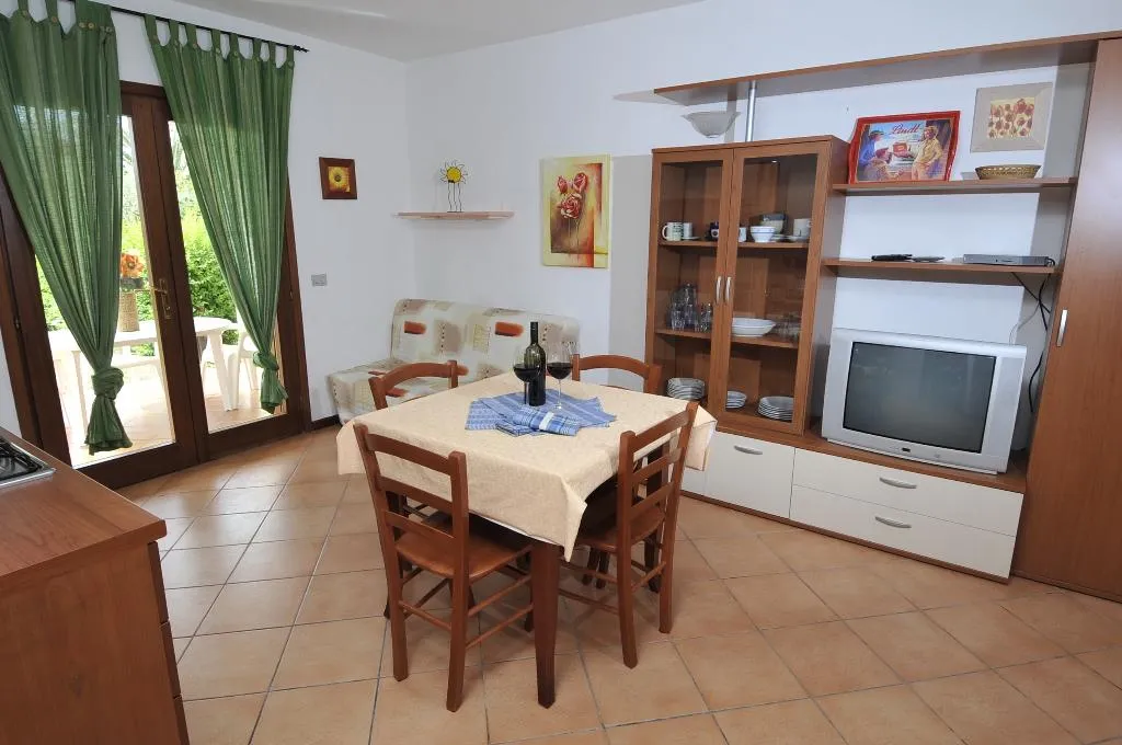 APARTMENT CAPACITY 4 Room, Complessi Residenziali Le Canne e Le Canne Mare, Olbia