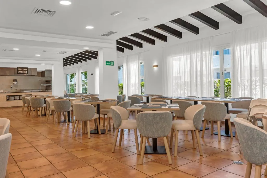 Restaurant, Hotel Palia Dolce Farniente,, Majorca