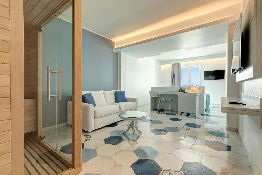 SUITE STANDARD Room, Lloyd's Baia, Naples