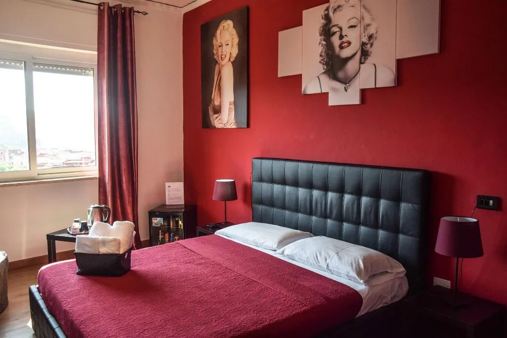 Room, Hotel Kennedy, Naples