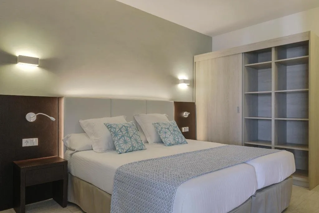 Room, Ilunion Palmanova Mallorca, Majorca