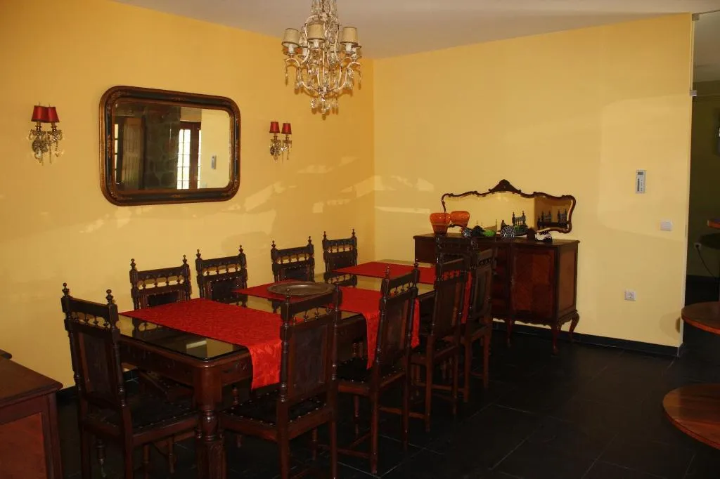 Restaurant, Quinta Das Escomoeiras, Porto