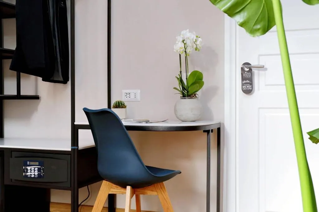 Room, Vico Rooms And Terrace, Rome