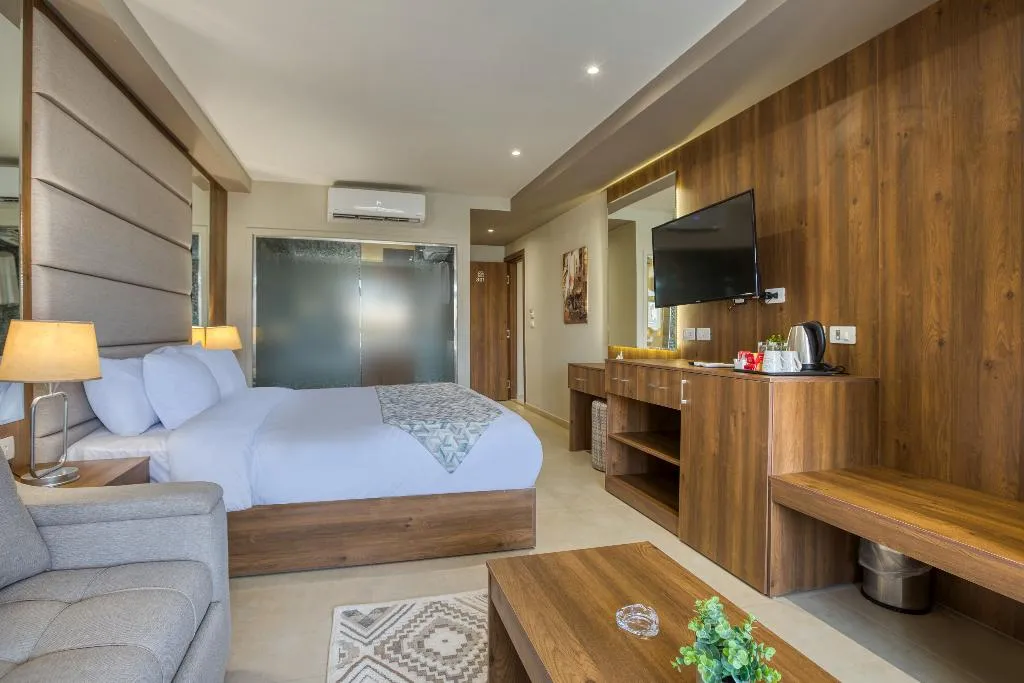 JUNIOR SUITE WITH JACUZZI Room, Nozol Pyramids Hotel & SPA, Cairo