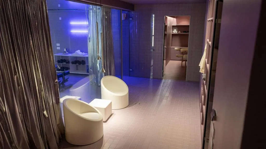 Sports and Entertainment, Neo Luxury Suites, Santorini