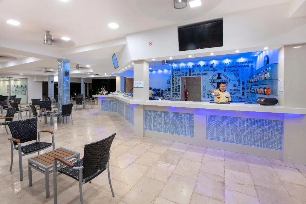 Bar, Viva Maya by Wyndham, Trademark All-Inclusive, Cancun Area