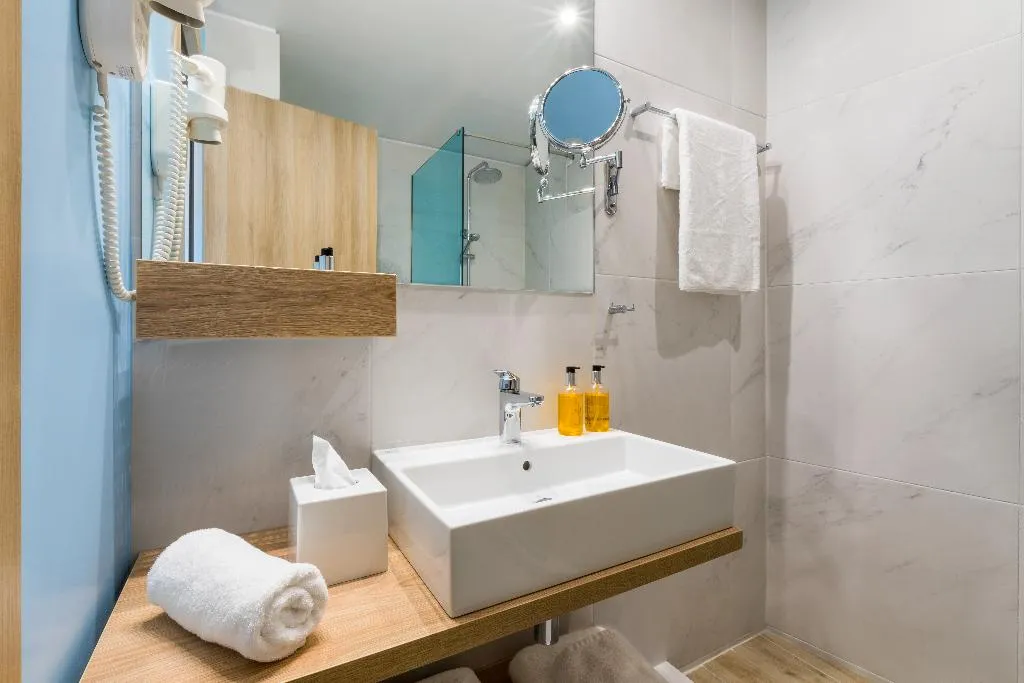 FAMILY ROOM PREMIUM Room, Ibis Styles Athens Routes, Athens
