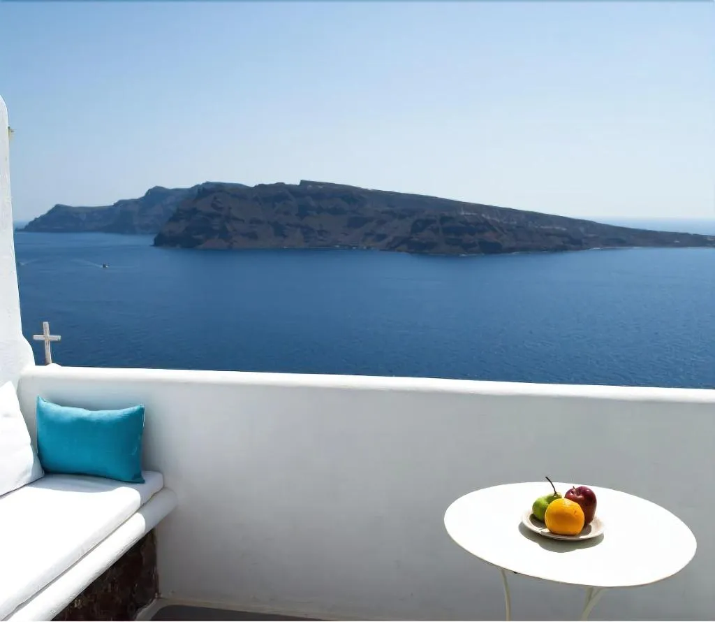 Room, Marizan Caves & Villas, Santorini, Santorini