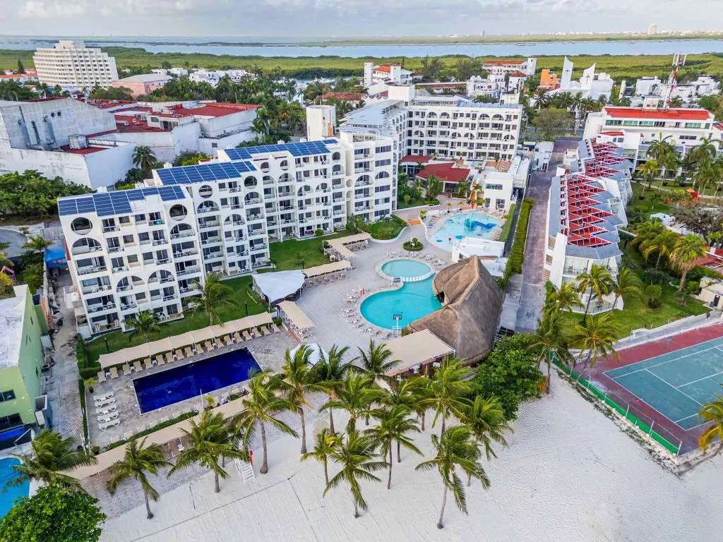 General view, Aquamarina Beach, Cancun Area