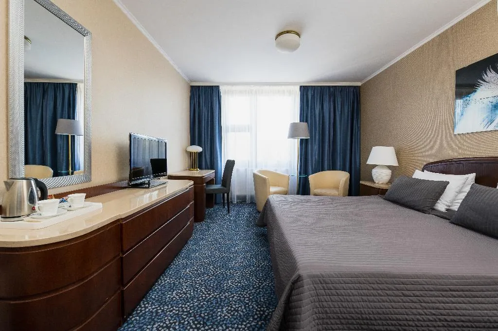 Double or Twin STANDARD Room, Booking Hotel Crown Piast & Spa*****, Krakow