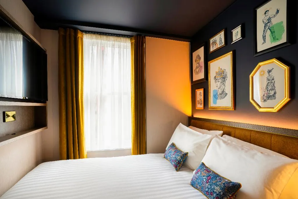 DOUBLE STANDARD Room, The Mercantile Hotel, Dublin