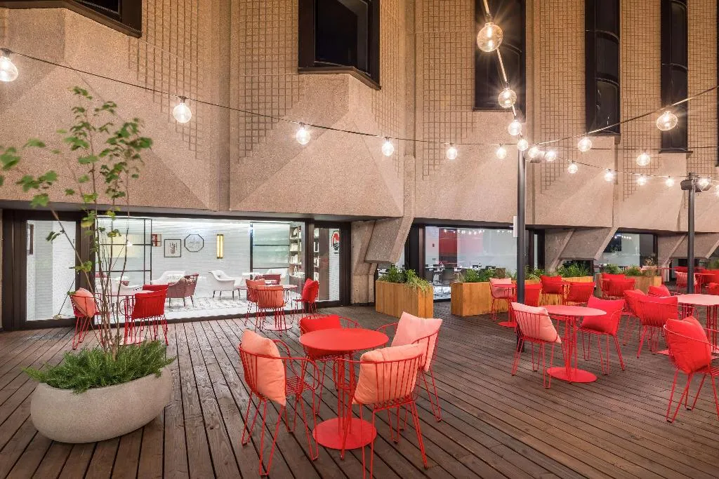 Restaurant, Canopy by Hilton Madrid Castellana, Madrid